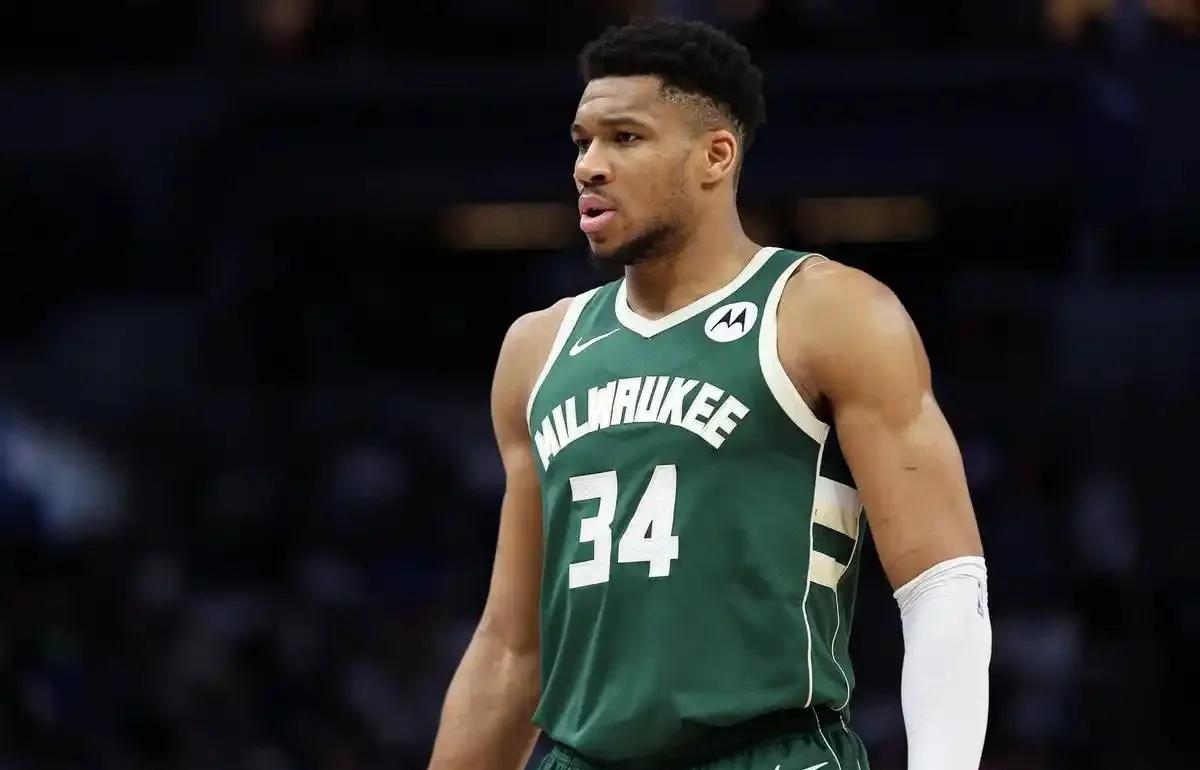 字母哥赛事官方发布惊险取胜新规，老鹰争议不断！